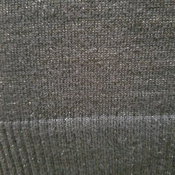 Rue 21 sweater Large metallic weave knit pullover v-neck - Picture 6 of 9